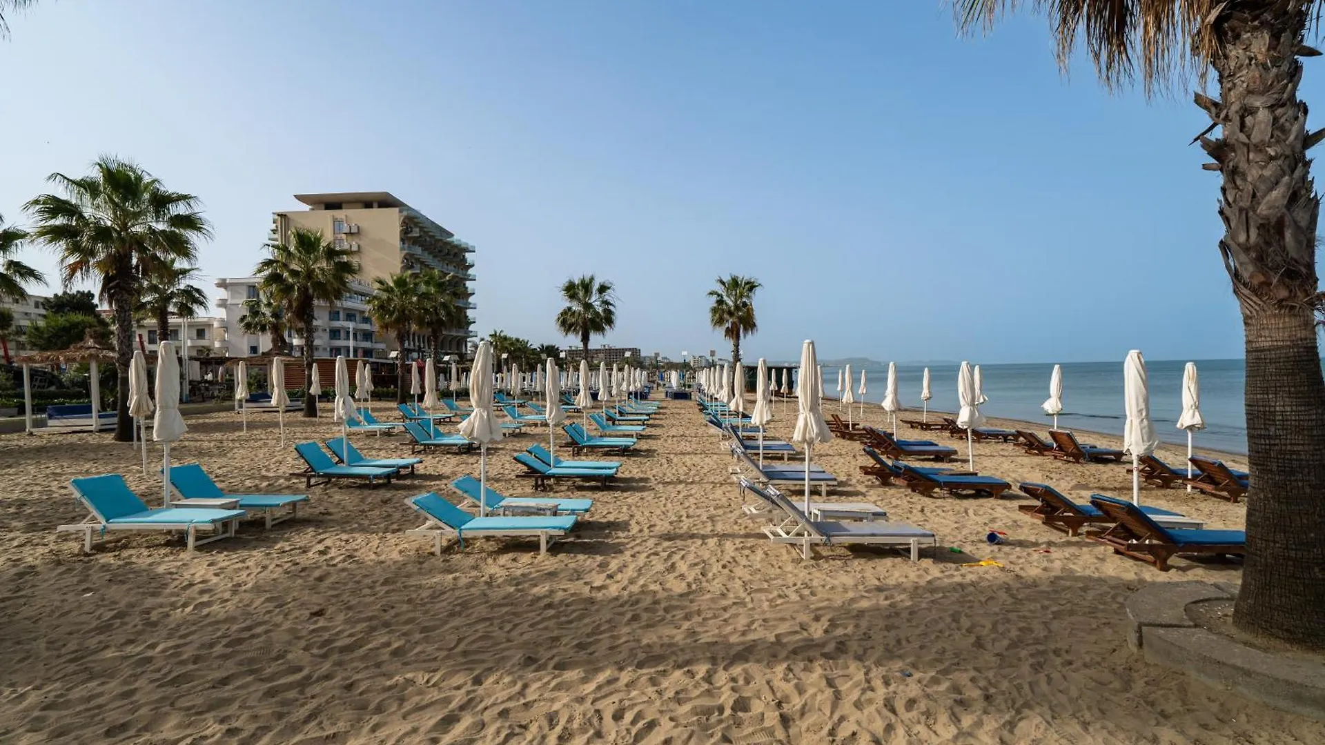 Dajmon Sea View Apartment Golem  Albania